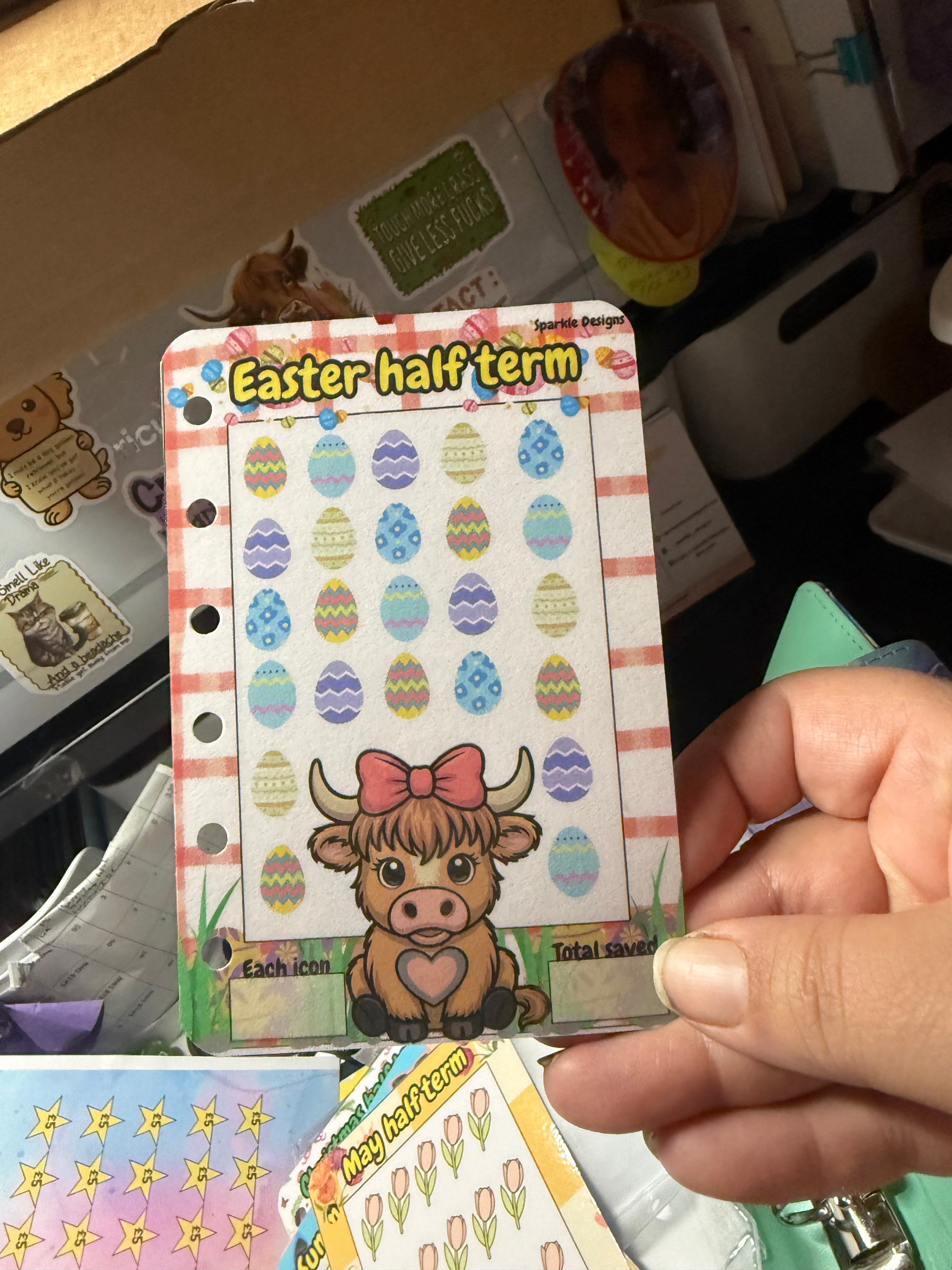 A7 highland cow themed school holidays saving challenge binder - various binder colours available.